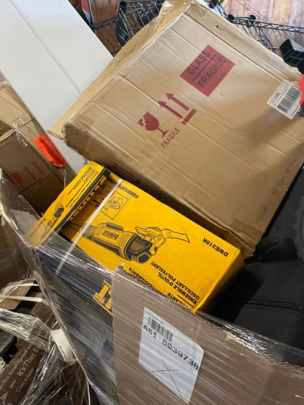 LWS Customer Returns - Truckload - Image 9