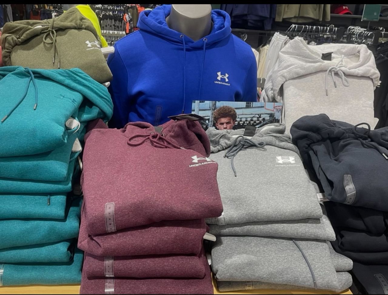 Under Armour Hoodie & Sweatshirt Deals - Image 6