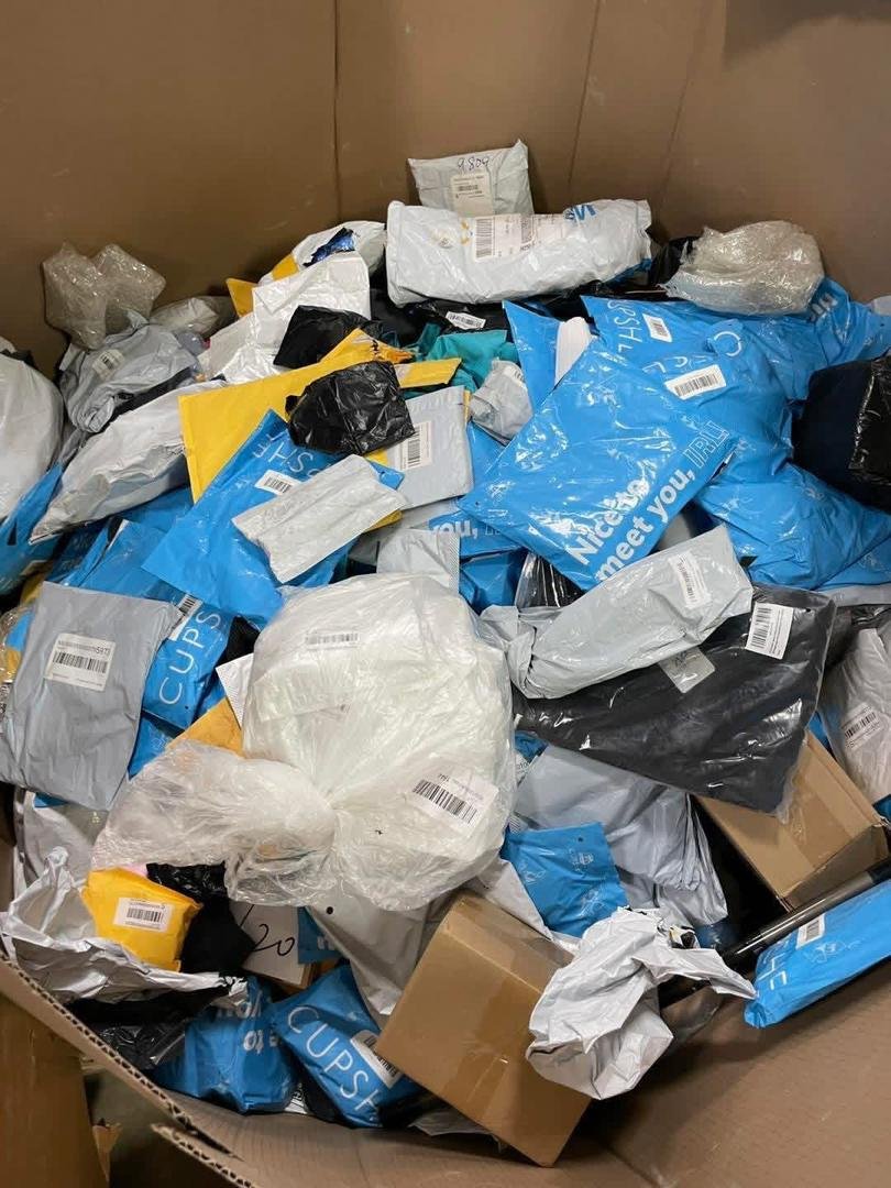 Unclaimed Mail Pallet - Image 5