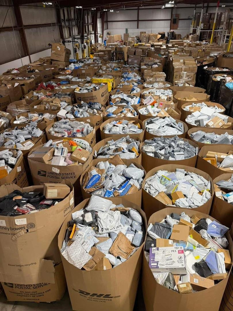 Unclaimed Mail Pallet - Image 7